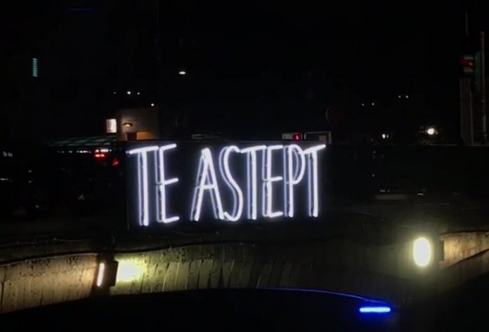 Te aștept