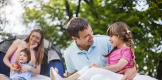 Iubiți-vă copiii și bucurați-vă de aceste comori – Sunt cel mai de preț dar de la Dumnezeu!