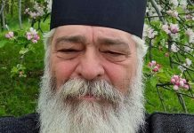 Dimineața după ce vă treziți, când vă sculați din pat, după ce faceți trei închinăciuni, primul lucru aceasta să faceți, să spuneți această scurtă rugăciune